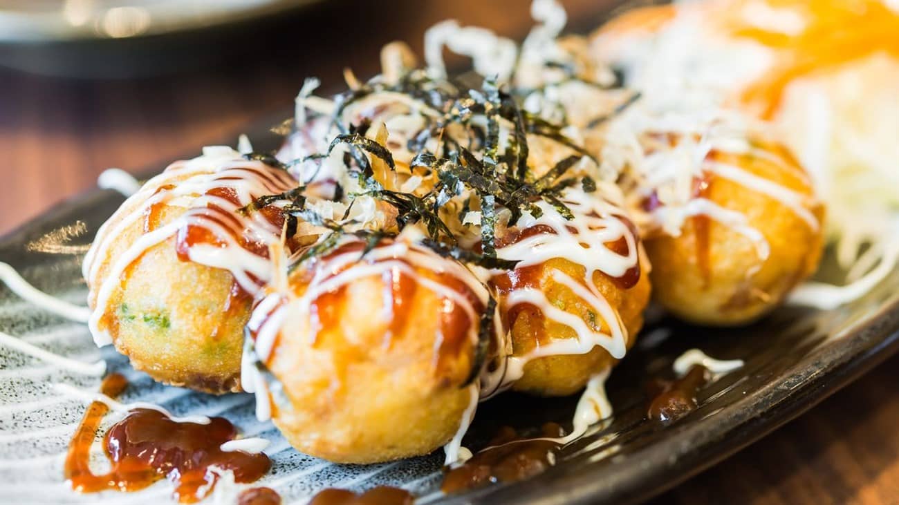 Bánh Takoyaki - Ẩm thực Nhật Bản