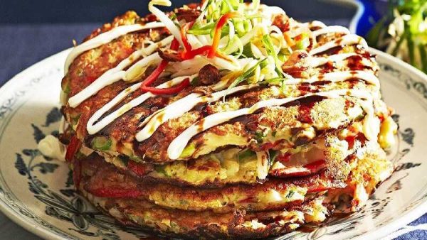7 Trải Nghiệm Mùa Đông Kỳ Diệu Ở Osaka Nhật Bản Bánh xèo Okonomiyaki