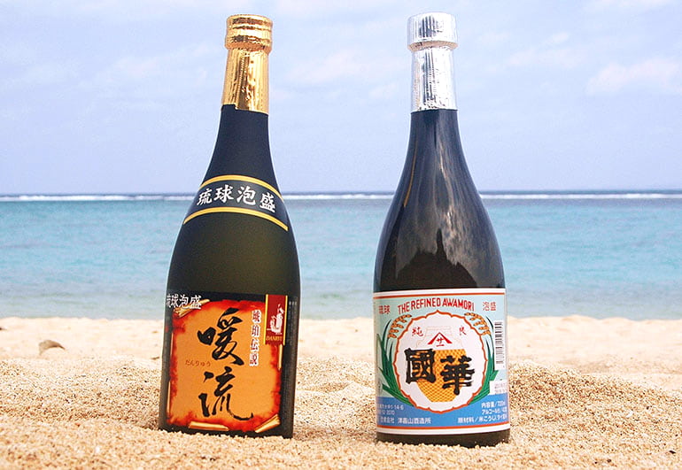 Đảo Okinawa Nhật Bản: Viên ngọc xanh của xứ Phù Tang Rượu Awamori