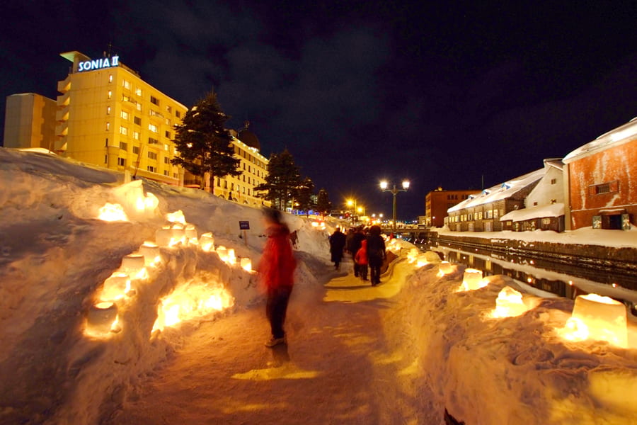 Lễ hội Con đường ánh sáng tuyết (Otaru Snow Light Path Festival)