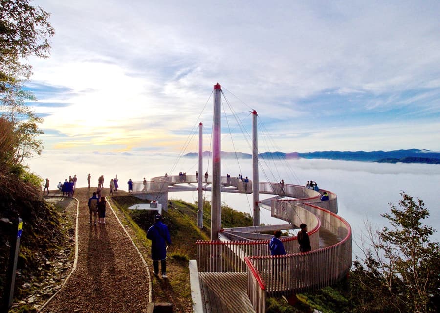 Cloud Walk - Unkai Terrace