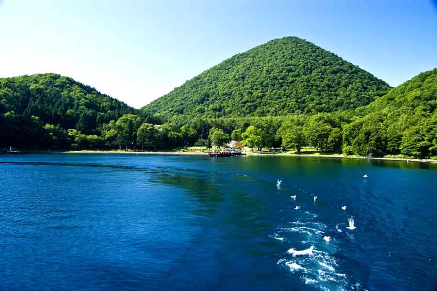 Hồ Toya (Toya Lake) - Vẻ đẹp của "Đệ nhất hồ" tại Hokkaido