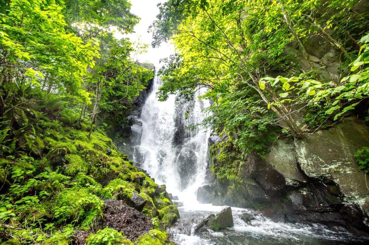 Hồ Toya (Toya Lake) - Vẻ đẹp của "Đệ nhất hồ" tại Hokkaido