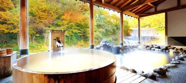 Văn Hóa Tắm Onsen Nhật Bản Từ A-Z: Nghi Thức "Giao Tiếp Khỏa Thân" Độc Đáo Khách sạn Sansuiso