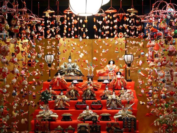 Hina-no-tsurushikazari Matsuri