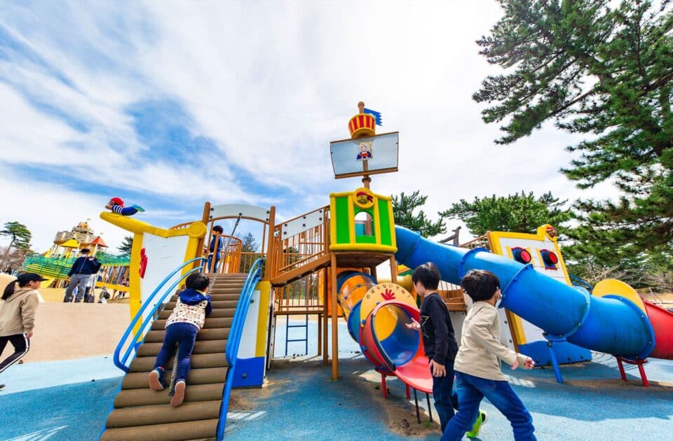 Tỉnh Tottori Nhật Bản: Vương quốc của những đồi cát lớn nhất Nhật Bản Tottori Sakyu Kodomo-no-kuni | Tỉnh Tottori Nhật Bản