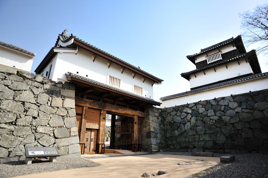 Fukuoka Castle Ruins (Lâu đài Maizuru) | Tỉnh Fukuoka Nhật Bản