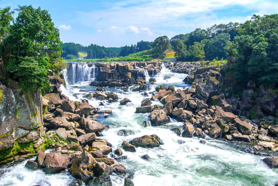 Tỉnh Kagoshima Nhật Bản: Kỳ Lạ với ngọn núi lửa nghìn năm