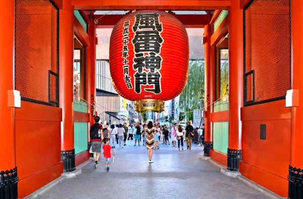 Chùa Sensoji Temple: Ngôi chùa cổ đầy bí ẩn ở Tokyo Nhật Bản