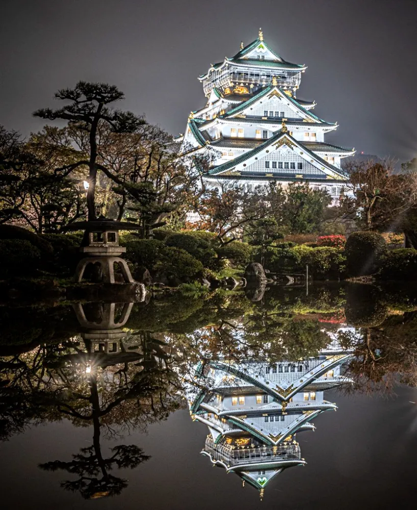 Lâu Đài Osaka - Ngắm hoa anh đào tại thành cổ Osaka Castle