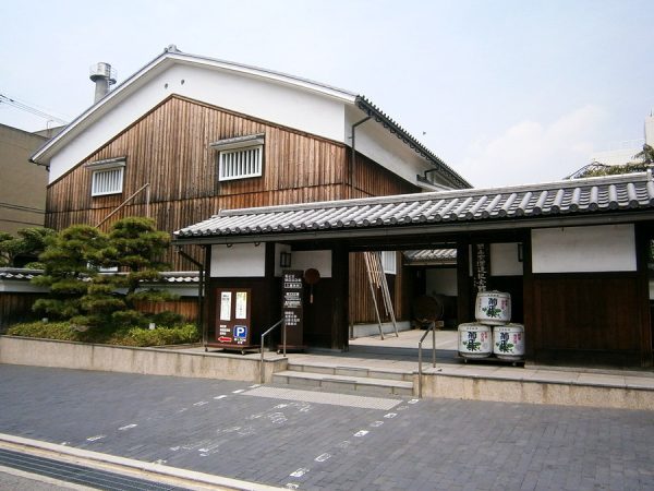 Hakutsuru Sake Brewery Museum: Thế giới rượu Sake tại Kobe