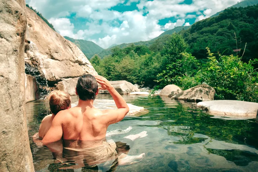 Tắm onsen ở Làng cổ Takayama - Tiểu Kyoto của Gifu