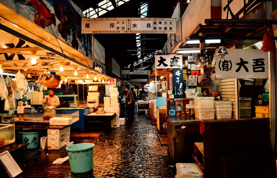 Chợ cá Tsukiji Outer Market - Khu chợ cá lớn nhất thế giới
