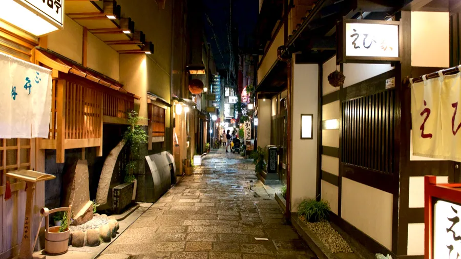 Phố Hozenji Yokocho - Nét hoài niệm giữa lòng Osaka hiện đại