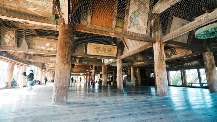 Itsukushima Island - Khám phá hòn đảo thần tiên ở Hiroshima