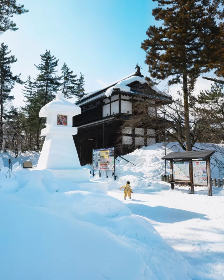 Lễ hội Hirosaki Castle Snow Lantern Festival | Lễ hội mùa đông Nhật Bản