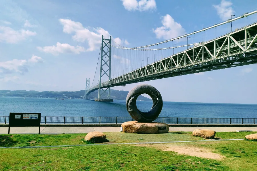 Cầu Akashi Kaikyo - Dải lụa rực rỡ giữa biển trời mênh mông