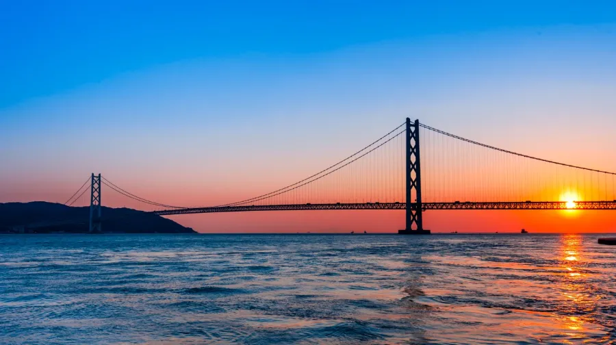 Cầu Akashi Kaikyo - Dải lụa rực rỡ giữa biển trời mênh mông