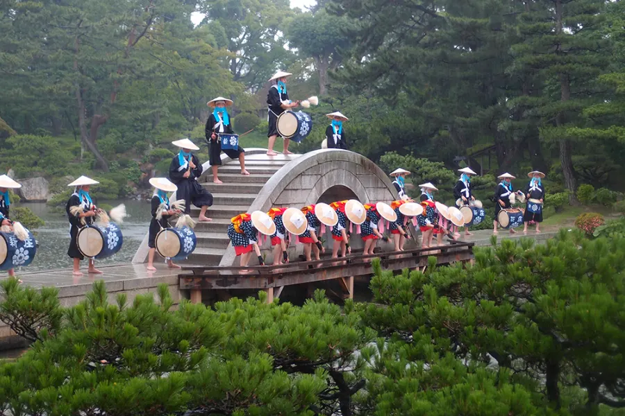 Shukkeien Garden: Góc bình yên giữa lòng nước Nhật