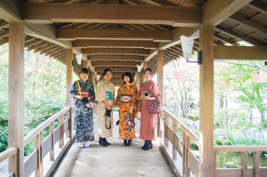 Himeji Castle - Tòa Lâu Đài Hạc Trắng Giữa Lòng Nhật Bản