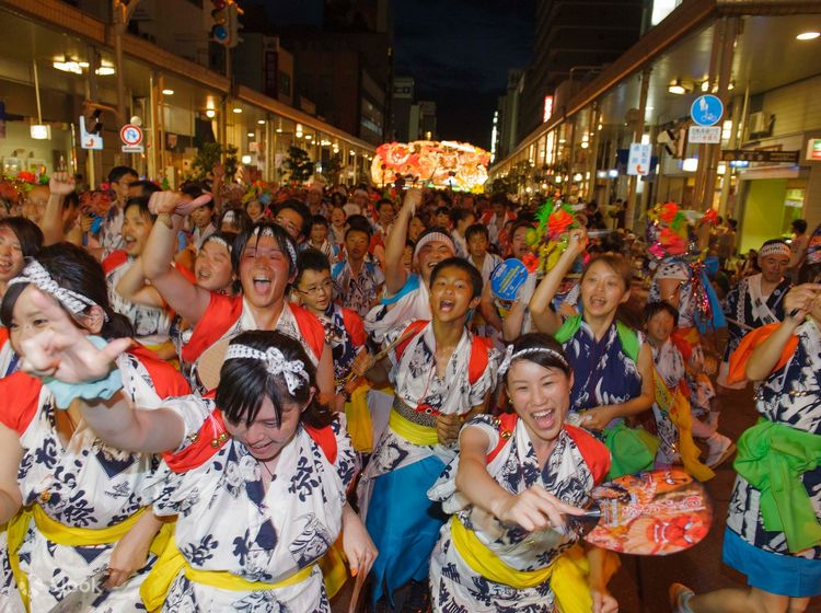 Aomori Nebuta Festival - Lễ Hội Ánh Sáng Kỳ Vĩ Nhất Nhật Bản