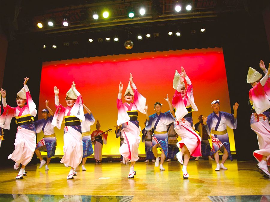 Awa Odori Festival: Lễ Hội Của Những Điệu Nhảy Cuồng Nhiệt