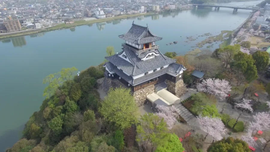 Inuyama Castle (Lâu đài Inuyama)