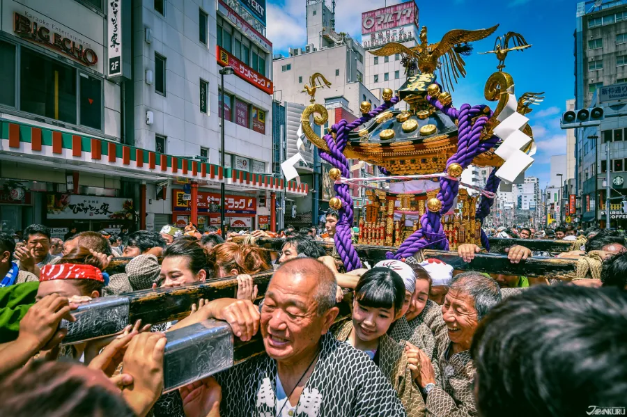 Sanja Matsuri - Lễ hội truyền thống sôi động bậc nhất Tokyo