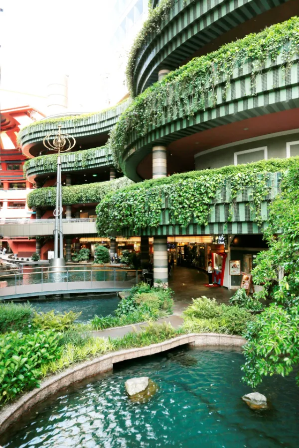 Canal City Hakata: Thiên đường mua sắm, ẩm thực và giải trí