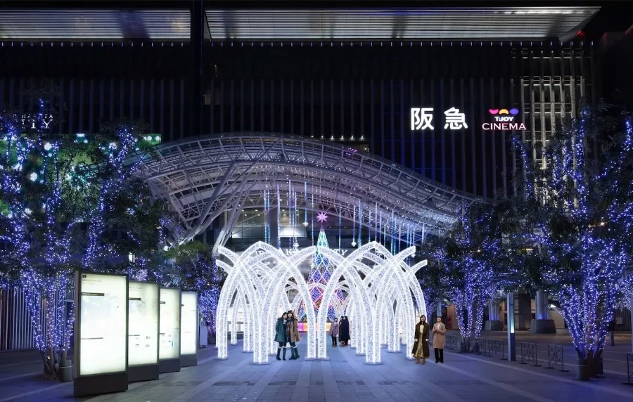 Hakata Station: Cửa ngõ sôi động vào thành phố Fukuoka