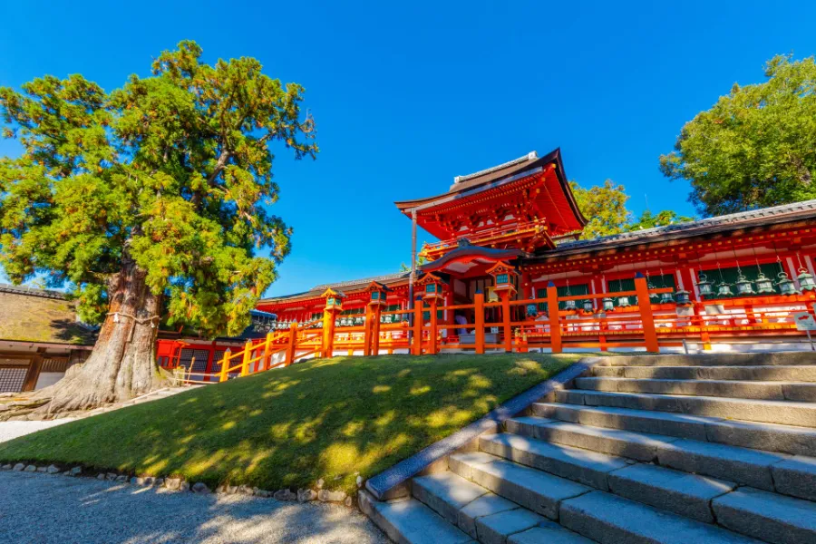 Kasuga Taisha Shrine: Ngôi đền Shinto linh thiêng nhất tại Nara