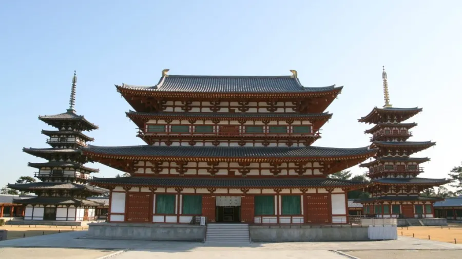 Yakushi ji Temple: Vẻ đẹp bình yên giữa lòng cố đô Nara