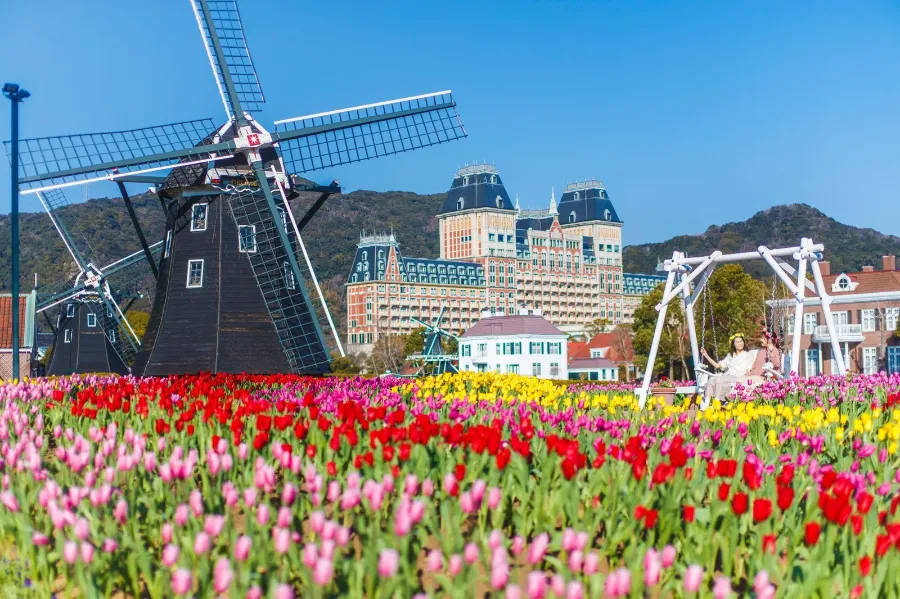 Huis Ten Bosch: Khu vui chơi giải trí "Cực đã" tại Nhật Bản