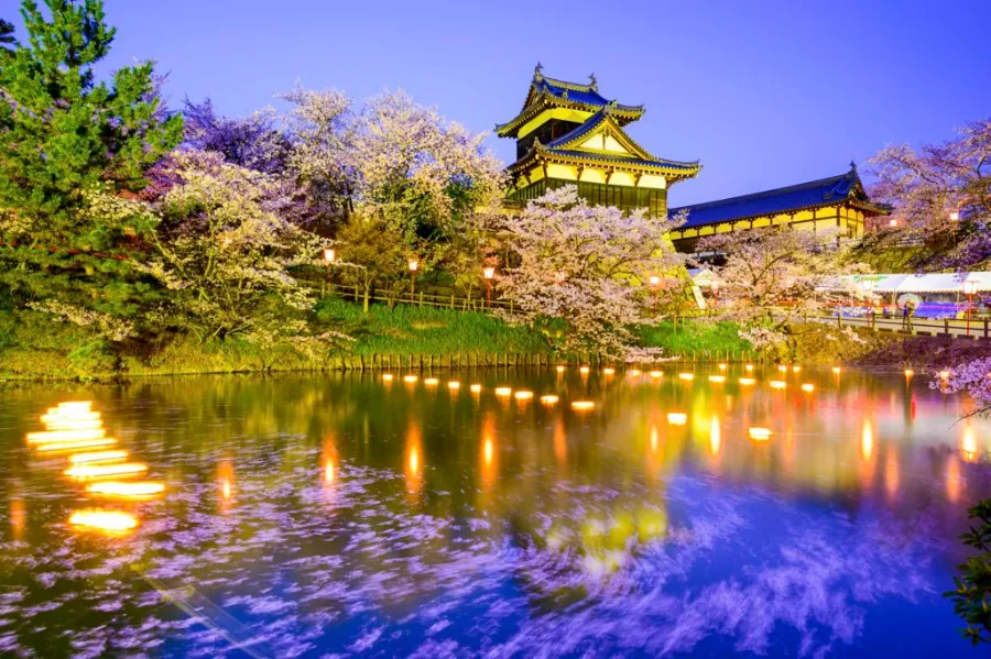 Koriyama Castle Ruins: Vẻ đẹp thiên nhiên của thành cổ Nara