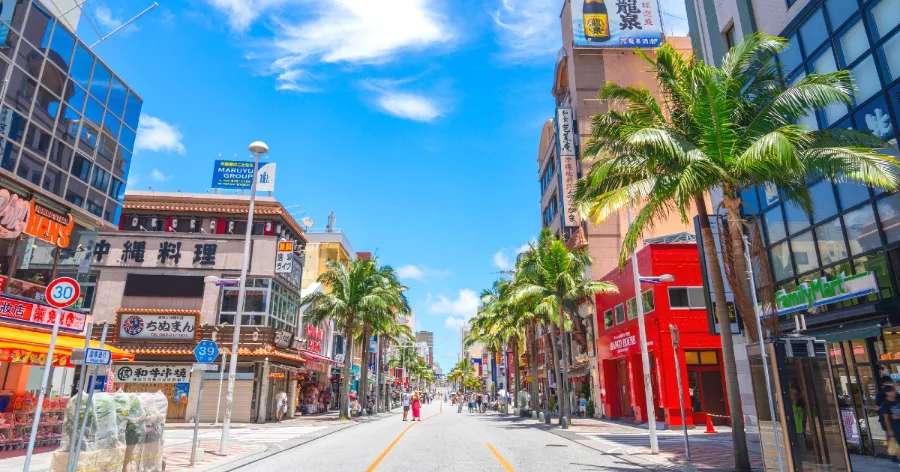 Thỏa sức mua sắm tại Kokusai Dori | Thành phố Naha, Okinawa