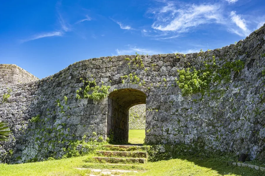 Tham quan lâu đài Nakijin | Du Lịch Nago, Okinawa