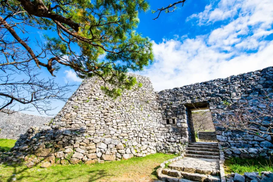 Tham quan lâu đài Nakijin | Du Lịch Nago, Okinawa