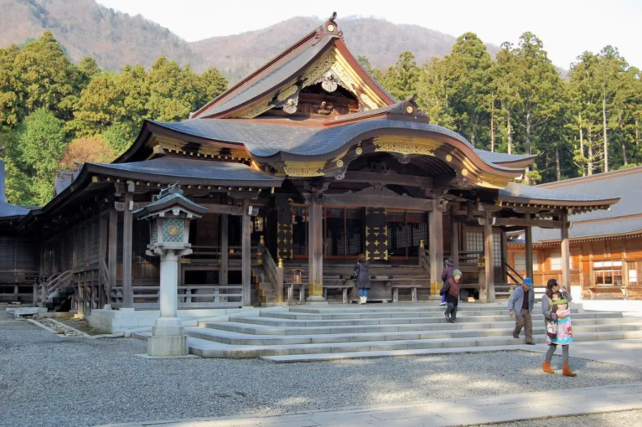 Yahiko Shrine: Hành trình tâm linh về miền đất thánh