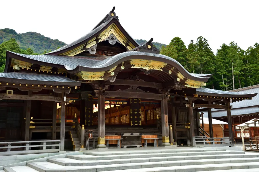 Yahiko Shrine: Hành trình tâm linh về miền đất thánh