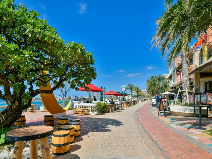 American Village: Khám phá ngôi làng Mỹ giữa lòng Okinawa American Village: Khám phá ngôi làng Mỹ giữa lòng Okinawa