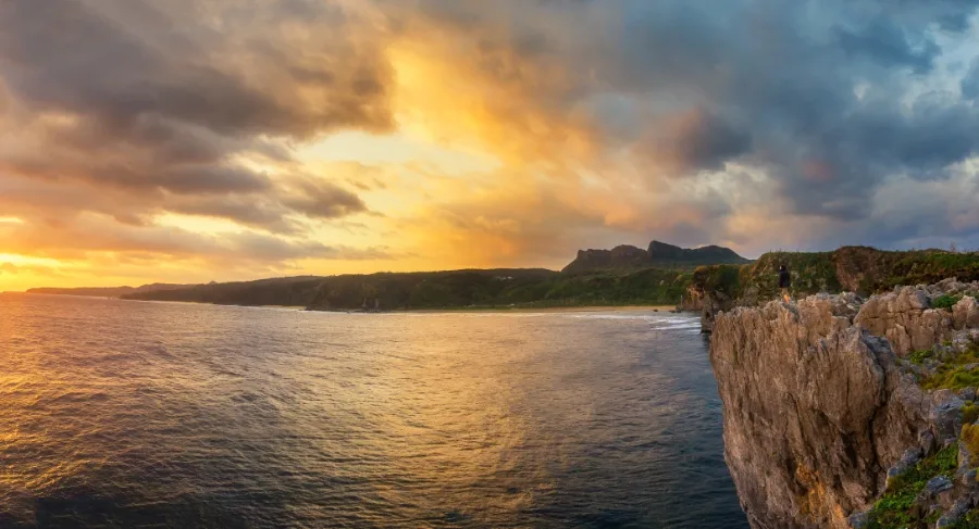 Ngắm cảnh trên Cape Hedo | Du Lịch Nago, Okinawa