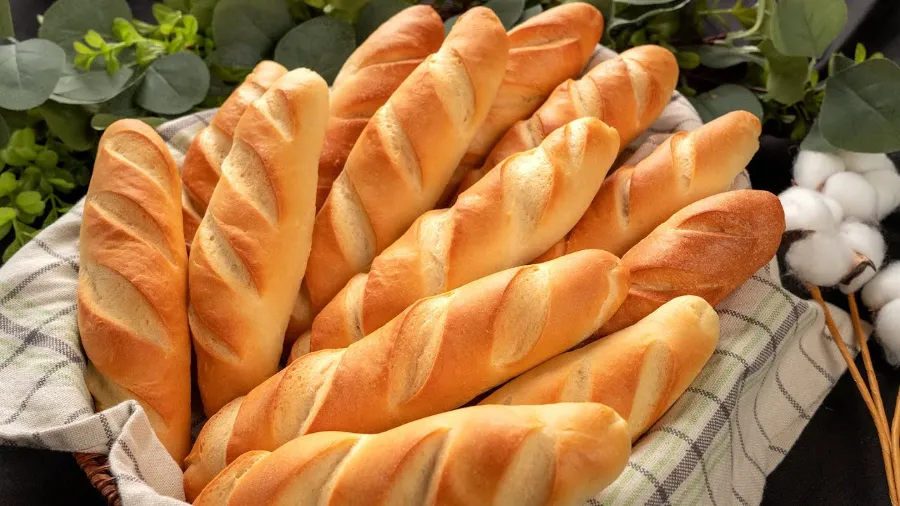 Có được mang bánh mì lên máy bay không?