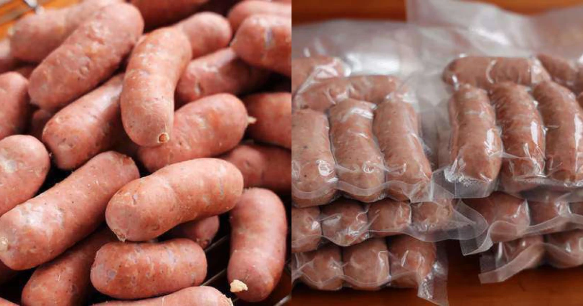 Có được mang xúc xích lên máy bay không?