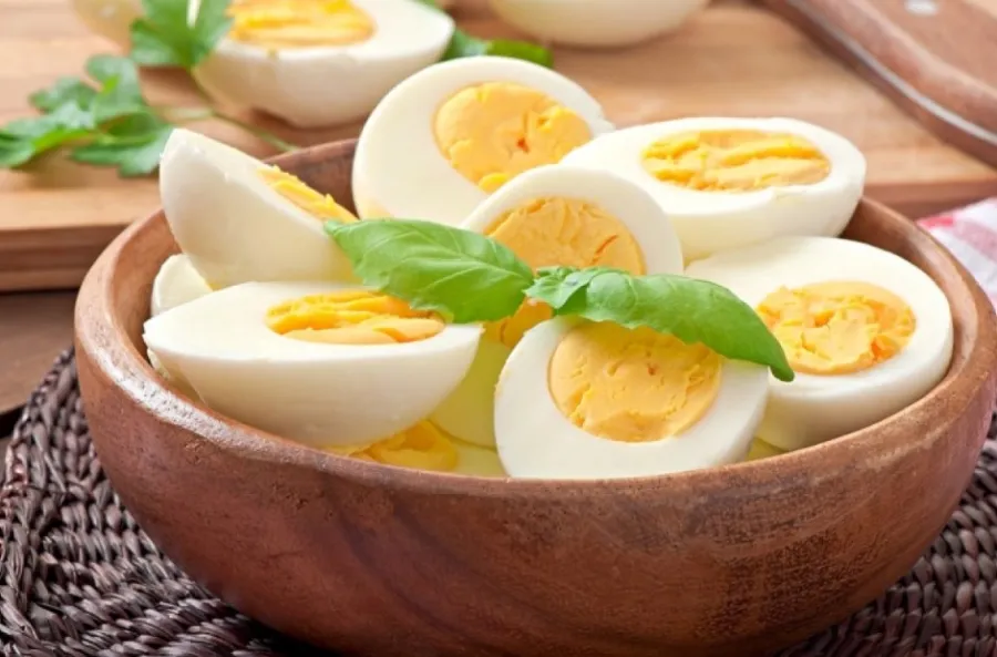 Trứng gà có được mang lên máy bay không?