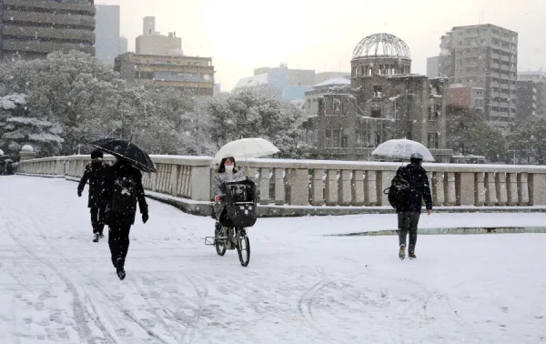 Du lịch Hiroshima mùa đông: Trải ngiệm vẻ đẹp tuyết trắng, văn hóa và ẩm thực độc đáo Du lịch Hiroshima mùa đông: Trải ngiệm vẻ đẹp tuyết trắng