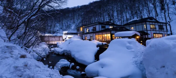 Du lịch Hiroshima mùa đông: Trải ngiệm vẻ đẹp tuyết trắng, văn hóa và ẩm thực độc đáo Du lịch Hiroshima mùa đông: Trải ngiệm vẻ đẹp tuyết trắng
