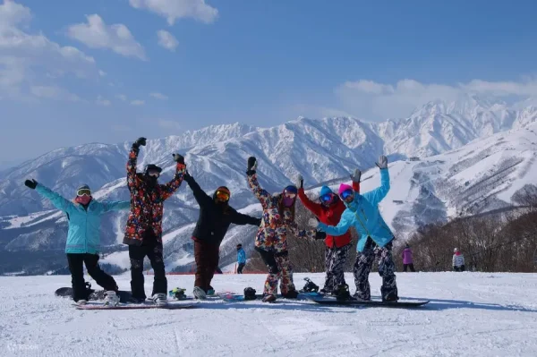 Hakuba Iwatake Mountain Resort - Khu nghỉ dưỡng trong mơ