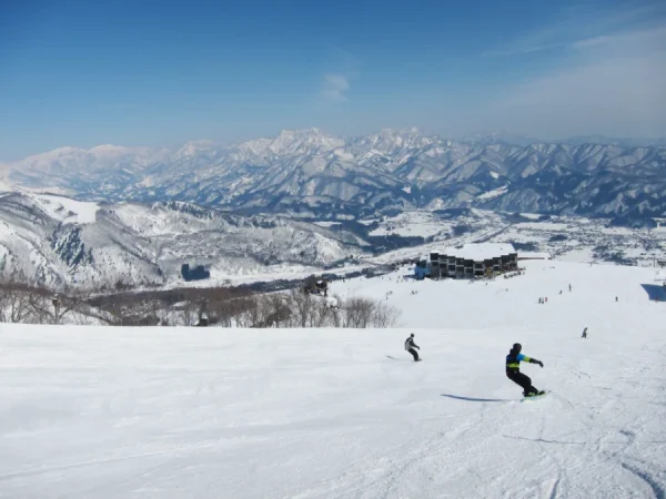 Happo One Ski Resort: Trái tim của Hakuba Village