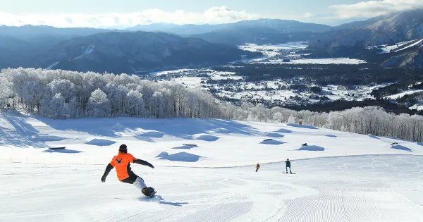 Hakuba Iwatake Mountain Resort - Khu nghỉ dưỡng trong mơ
