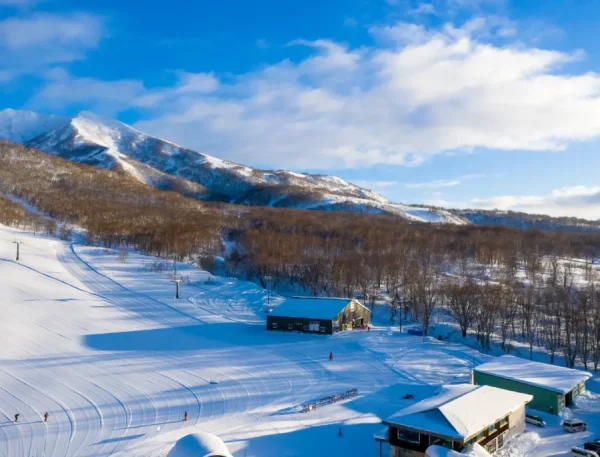Niseko Moiwa Ski Resort: Viên ngọc ẩn mình giữa thiên đường tuyết trắng Niseko Moiwa Ski Resort: Viên ngọc ẩn mình giữa thiên đường tuyết trắng